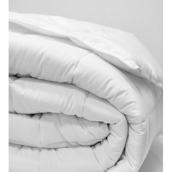 Bedding Queen Duvet Insert All Season Poshmark